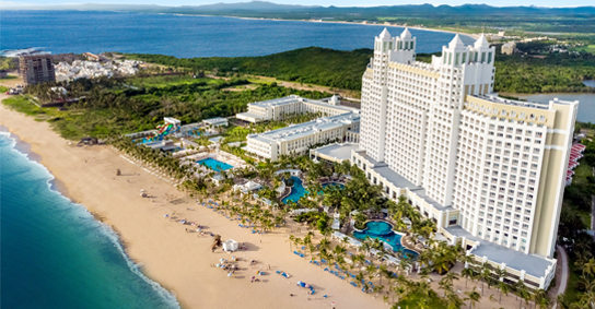 Hotel Riu Emerald Bay